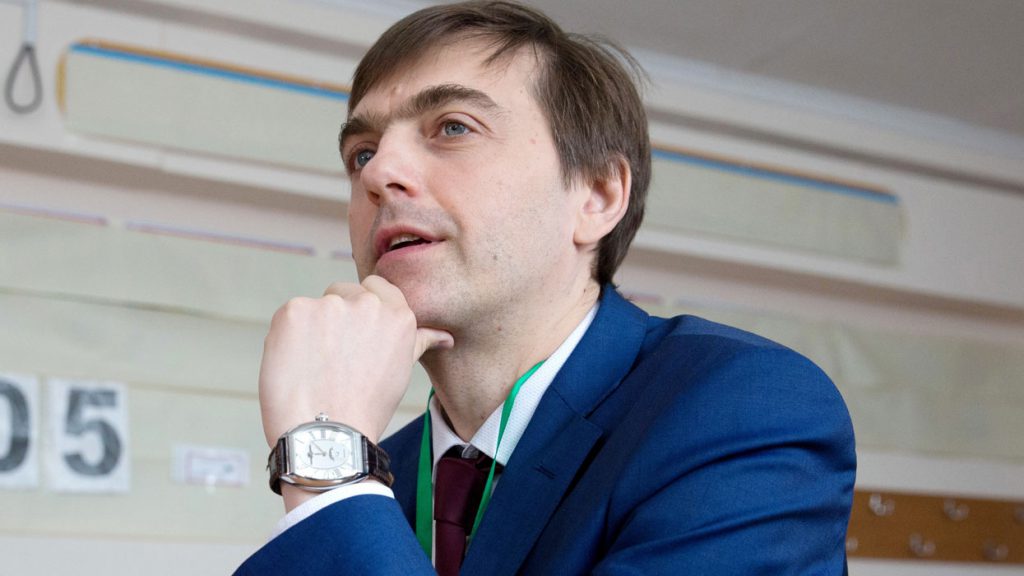Сергей Кравцов ответил на вопросы родителей о ЕГЭ-2020 и не только Сергей Кравцов ответил на вопросы родителей о ЕГЭ-2020 и не только