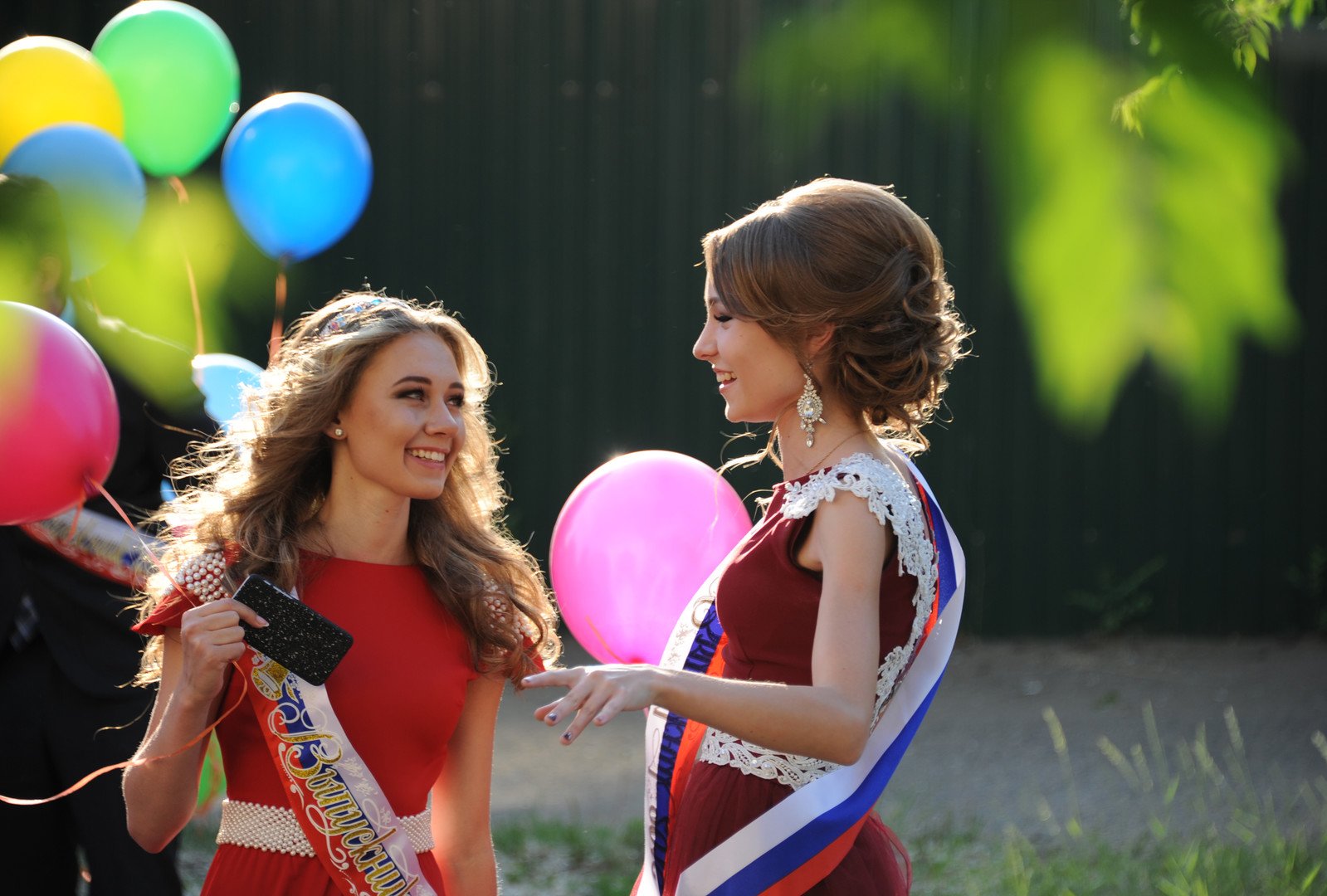 Валиева выпускной. Выпускной. Красивые выпускники. Школьный выпускной. Фотографии выпускников.