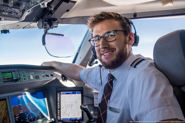 Как поступить на пилота?