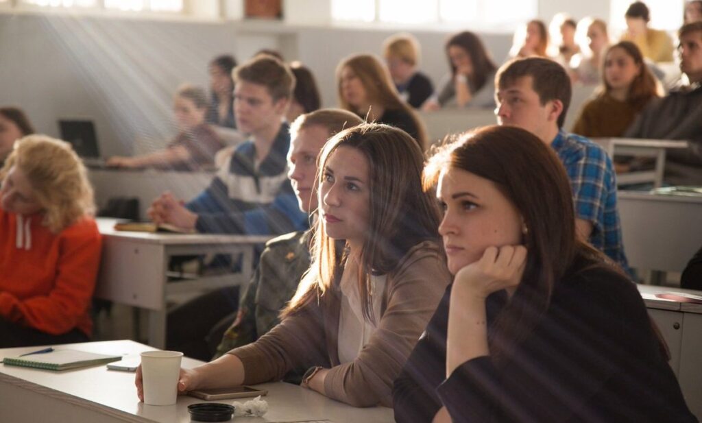 Что нужно сдавать на лингвиста